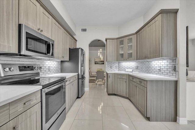 129 BREAKERS COURT 121, Punta Gorda, FL 33950