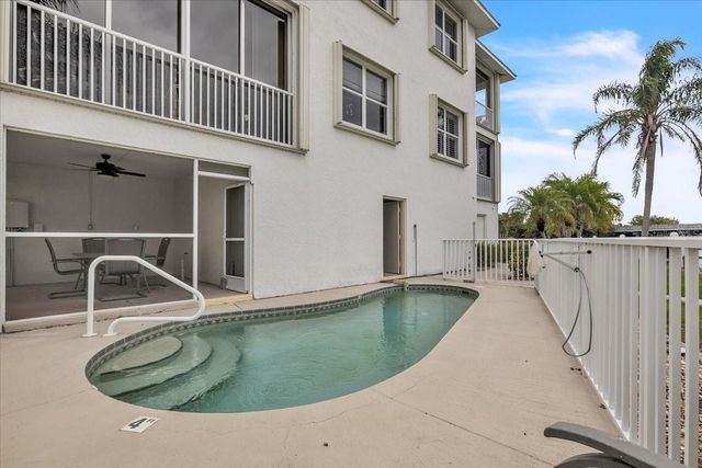 129 BREAKERS COURT 121, Punta Gorda, FL 33950