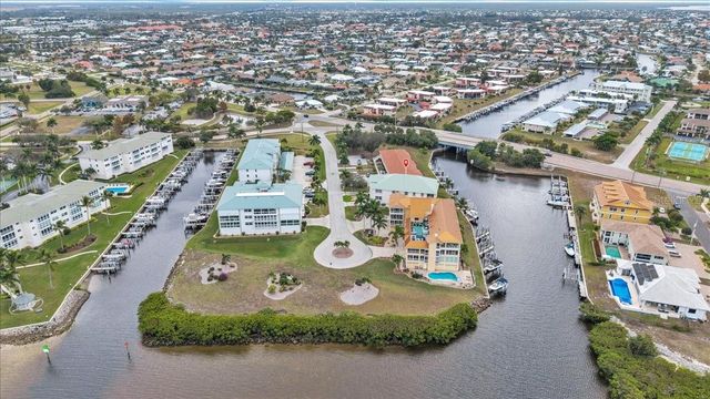 129 BREAKERS COURT 121, Punta Gorda, FL 33950