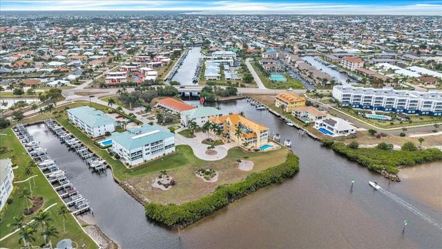 129 BREAKERS COURT 121, Punta Gorda, FL 33950