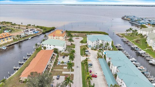 129 BREAKERS COURT 121, Punta Gorda, FL 33950