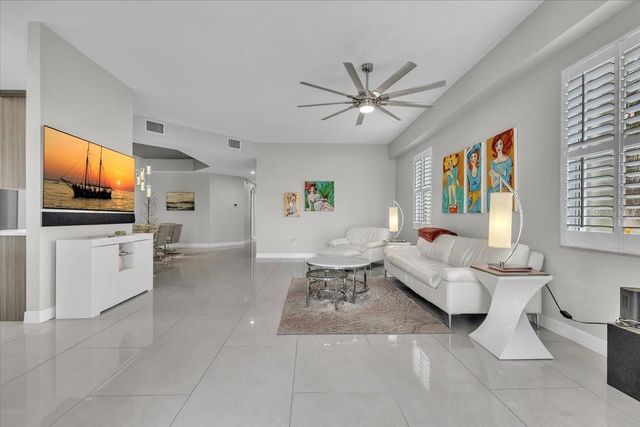 129 BREAKERS COURT 121, Punta Gorda, FL 33950