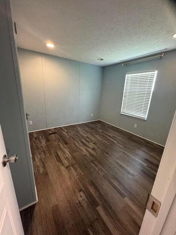 2016 KY-379, Russell Springs, KY 42642