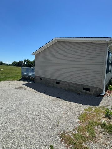 2016 KY-379, Russell Springs, KY 42642