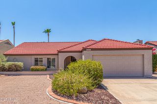 9075 E SAHUARO Drive, Scottsdale, AZ 85260