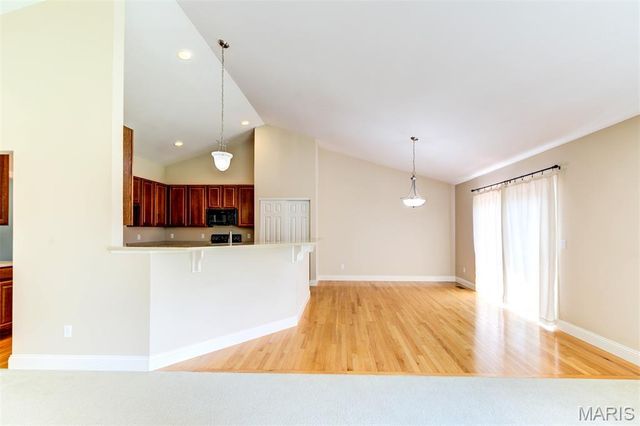 1304 Legacy Pointe Lane, Fenton, MO 63026