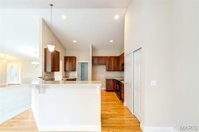 1304 Legacy Pointe Lane, Fenton, MO 63026