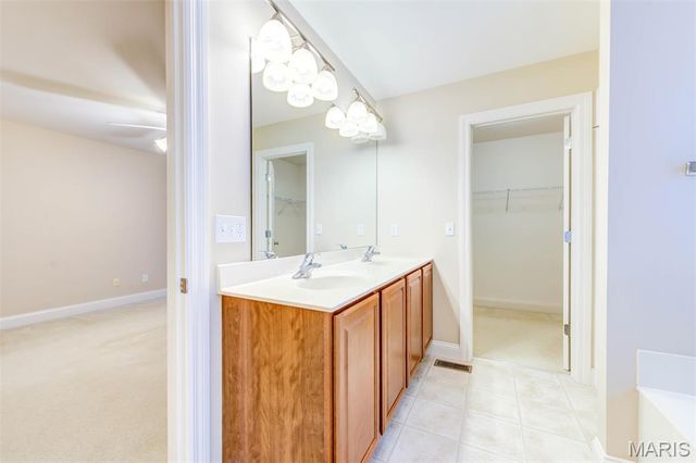 1304 Legacy Pointe Lane, Fenton, MO 63026