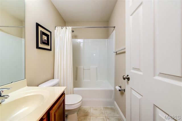 1304 Legacy Pointe Lane, Fenton, MO 63026