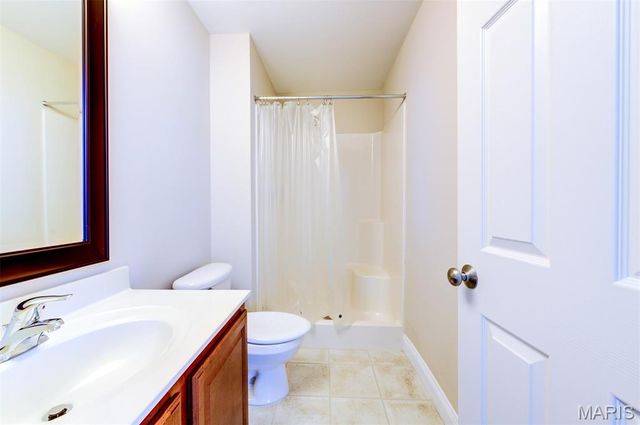 1304 Legacy Pointe Lane, Fenton, MO 63026