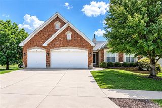 1304 Legacy Pointe Lane, Fenton, MO 63026