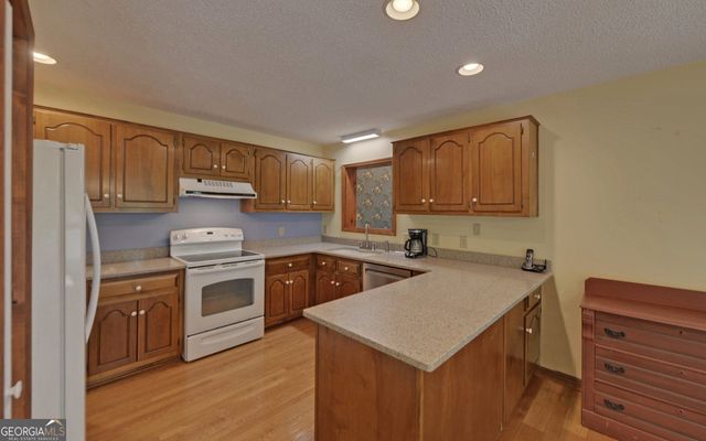 371 Shorewood Circle, Toccoa, GA 30577
