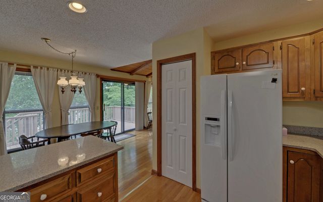 371 Shorewood Circle, Toccoa, GA 30577