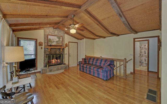 371 Shorewood Circle, Toccoa, GA 30577