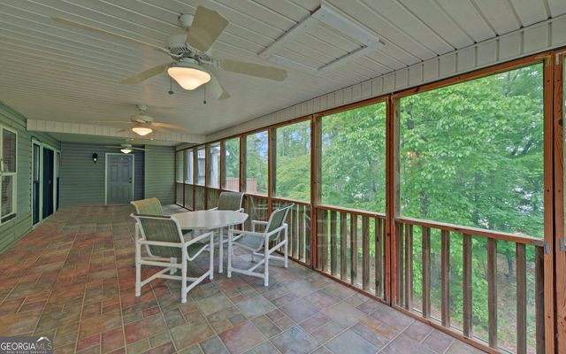 371 Shorewood Circle, Toccoa, GA 30577
