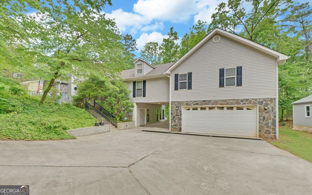 371 Shorewood Circle, Toccoa, GA 30577