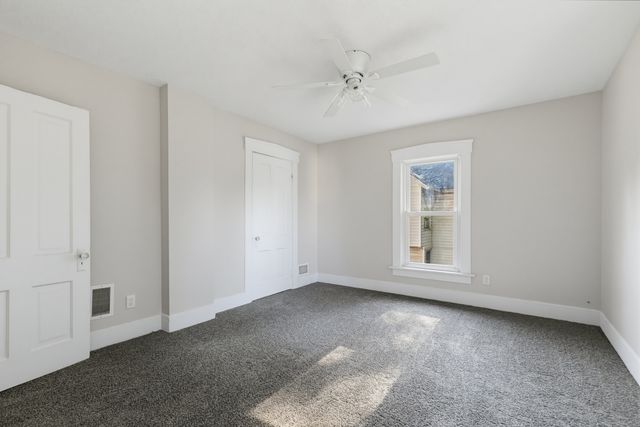 810 W 14th Street, Davenport, IA 52804