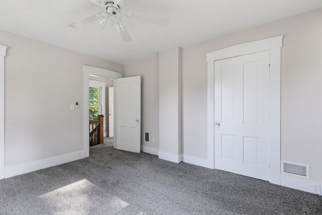 810 W 14th Street, Davenport, IA 52804