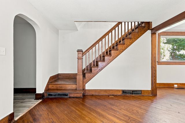 810 W 14th Street, Davenport, IA 52804