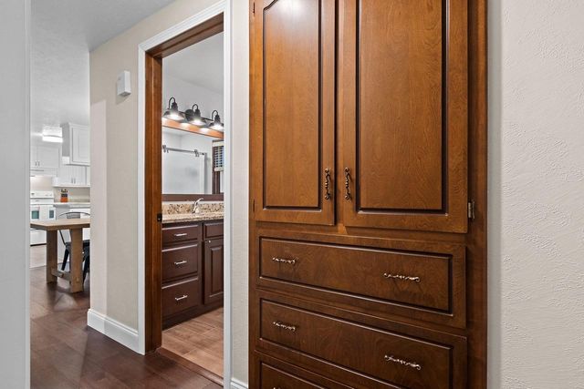 526 LORRAINE LANE, Green Bay, WI 54311