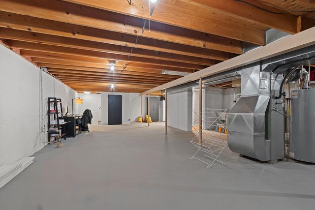 526 LORRAINE LANE, Green Bay, WI 54311