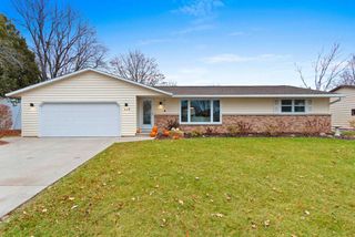 526 LORRAINE LANE, Green Bay, WI 54311