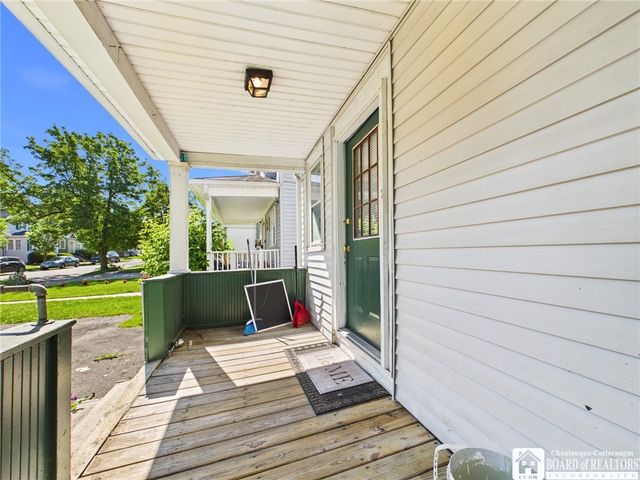 90 Heath Street, Buffalo, NY 14214