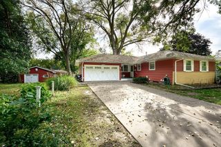 6601 41st Place N, Crystal, MN 55427