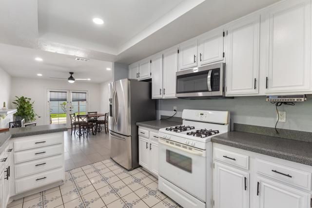 736 Granada Drive, Vista, CA 92083