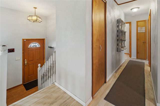 22 Laurel Valley Ct, Penn Hills, PA 15147