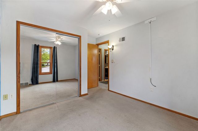 22 Laurel Valley Ct, Penn Hills, PA 15147