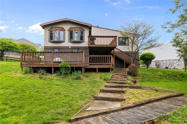 22 Laurel Valley Ct, Penn Hills, PA 15147