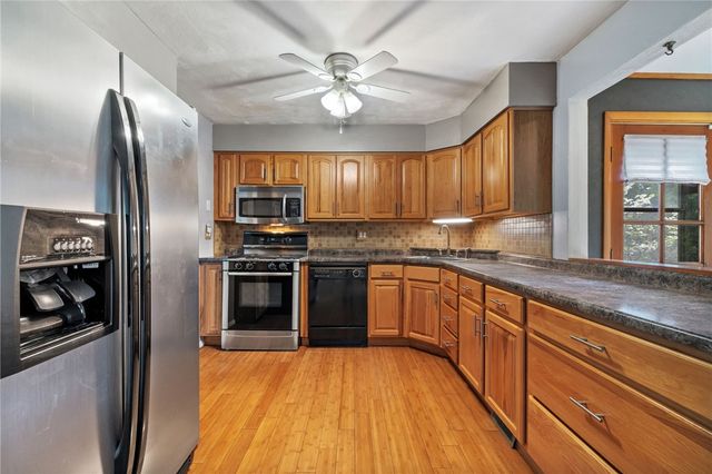 22 Laurel Valley Ct, Penn Hills, PA 15147