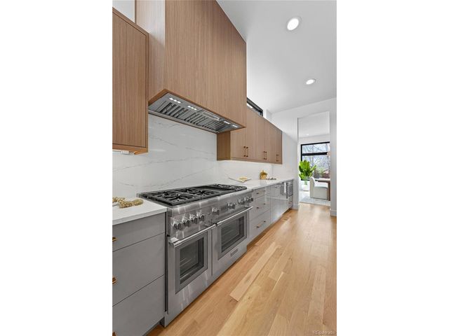 750 S Corona St, Denver, CO 80209