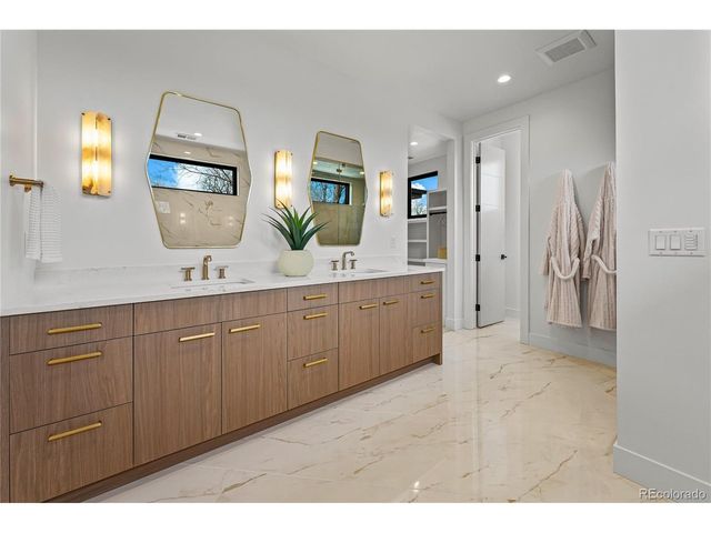 750 S Corona St, Denver, CO 80209