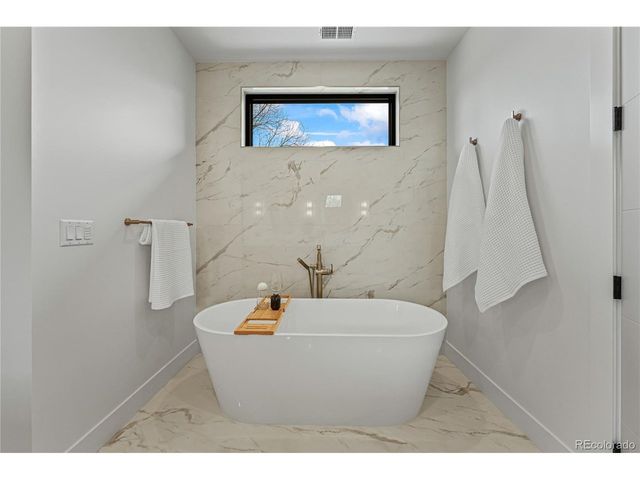 750 S Corona St, Denver, CO 80209