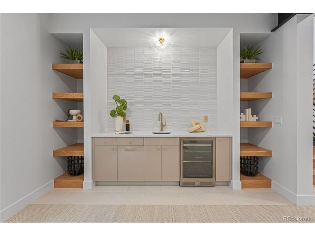 750 S Corona St, Denver, CO 80209