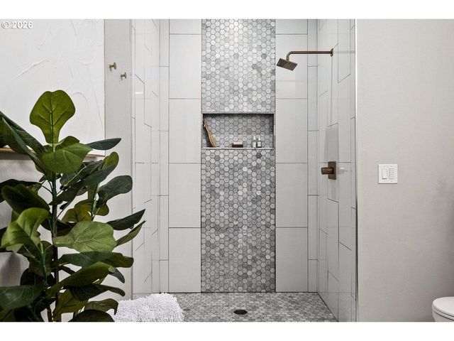 322 ROUND PRAIRIE Rd, Wilderville, OR 97543