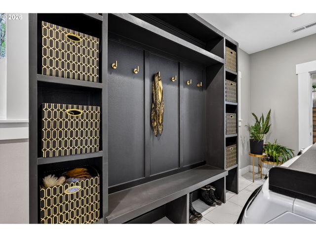 322 ROUND PRAIRIE Rd, Wilderville, OR 97543