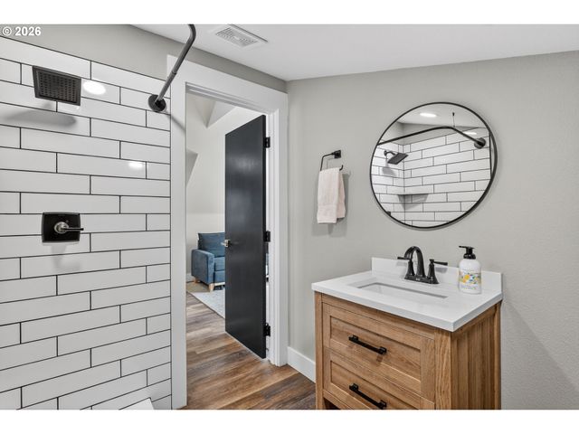 322 ROUND PRAIRIE Rd, Wilderville, OR 97543