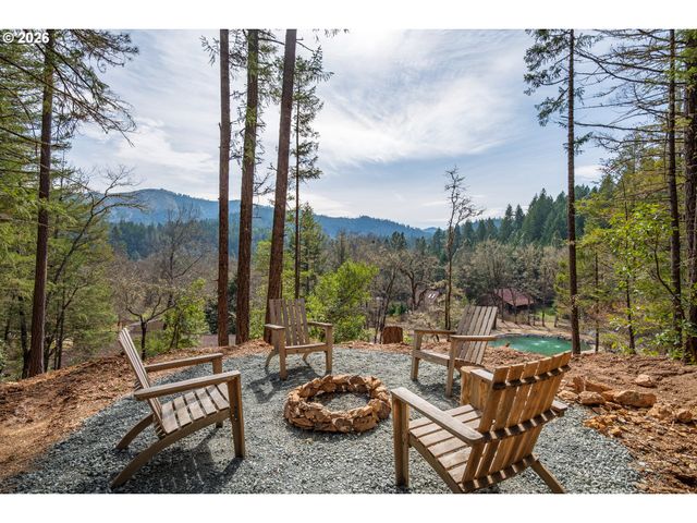 322 ROUND PRAIRIE Rd, Wilderville, OR 97543