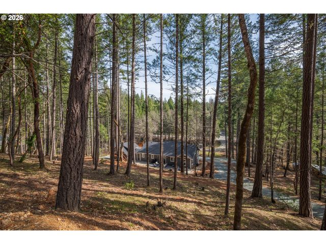 322 ROUND PRAIRIE Rd, Wilderville, OR 97543