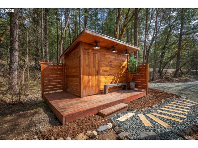 322 ROUND PRAIRIE Rd, Wilderville, OR 97543