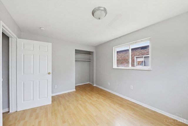 1582 Crest Hill Avenue, Cincinnati, OH 45237