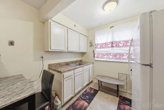 1582 Crest Hill Avenue, Cincinnati, OH 45237