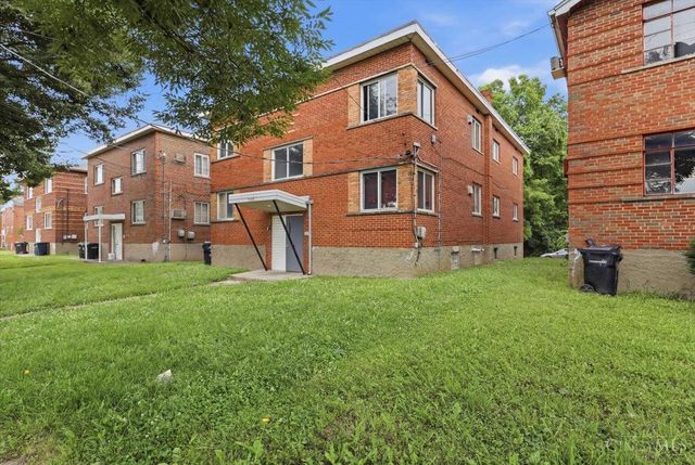 1582 Crest Hill Avenue, Cincinnati, OH 45237
