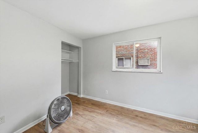 1582 Crest Hill Avenue, Cincinnati, OH 45237
