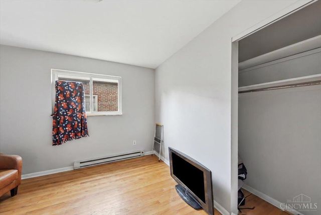 1582 Crest Hill Avenue, Cincinnati, OH 45237
