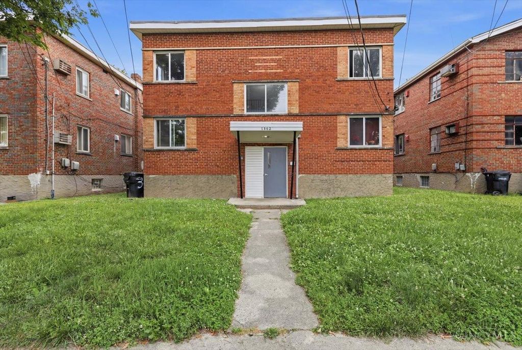 1582 Crest Hill Avenue, Cincinnati, OH 45237