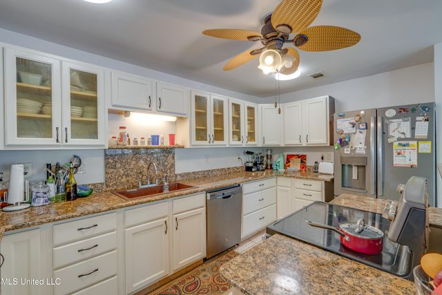 6132 Shawnee Street, Kiln, MS 39556